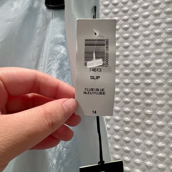 Aritzia Babaton Mini Satin Slip Skirt Fluid Blue Size 14 - Picture 3 of 5